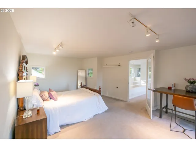 $1,250,000 | 2790 Northwest Sulphur Springs Road, Corvallis, OR 97330