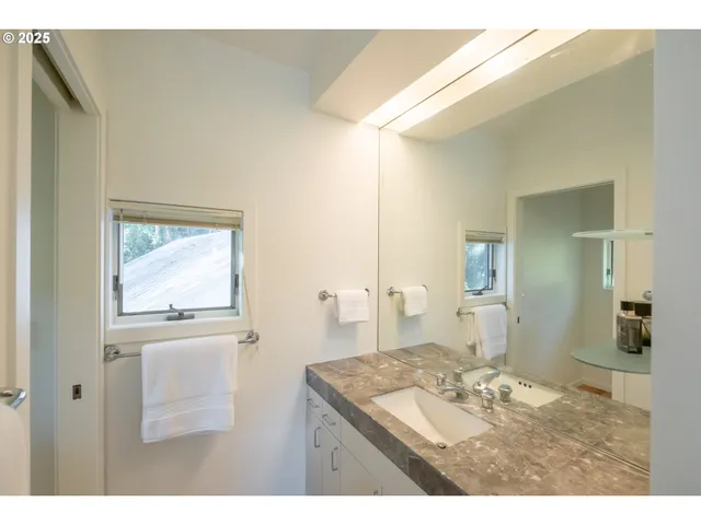 $1,250,000 | 2790 Northwest Sulphur Springs Road, Corvallis, OR 97330