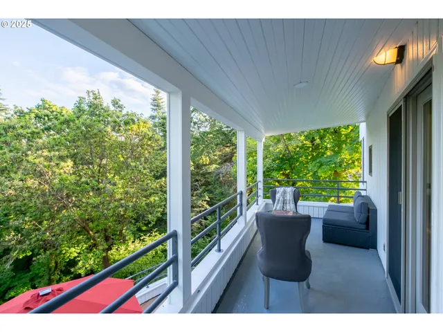 $1,250,000 | 2790 Northwest Sulphur Springs Road, Corvallis, OR 97330