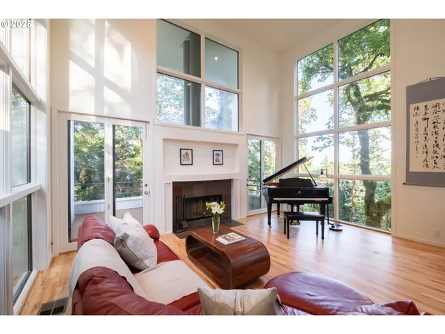 $1,250,000 | 2790 Northwest Sulphur Springs Road, Corvallis, OR 97330