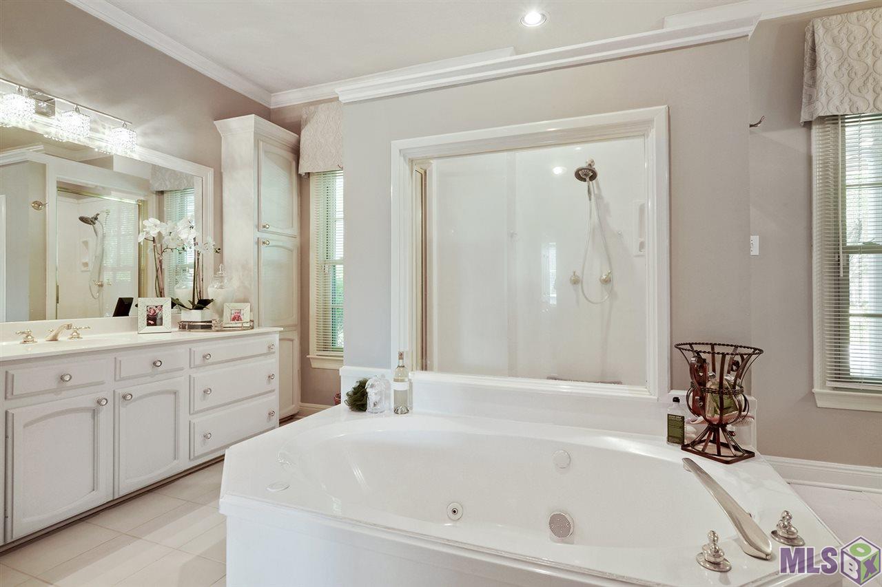612 Plantation Ridge Avenue Baton Rouge, LA 70810 - Photo 11 of 25 Gallery Image 11