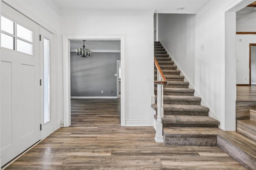 3108 Wingren Road Irving, TX 75062 - Photo 2 of 40 Gallery Image 2
