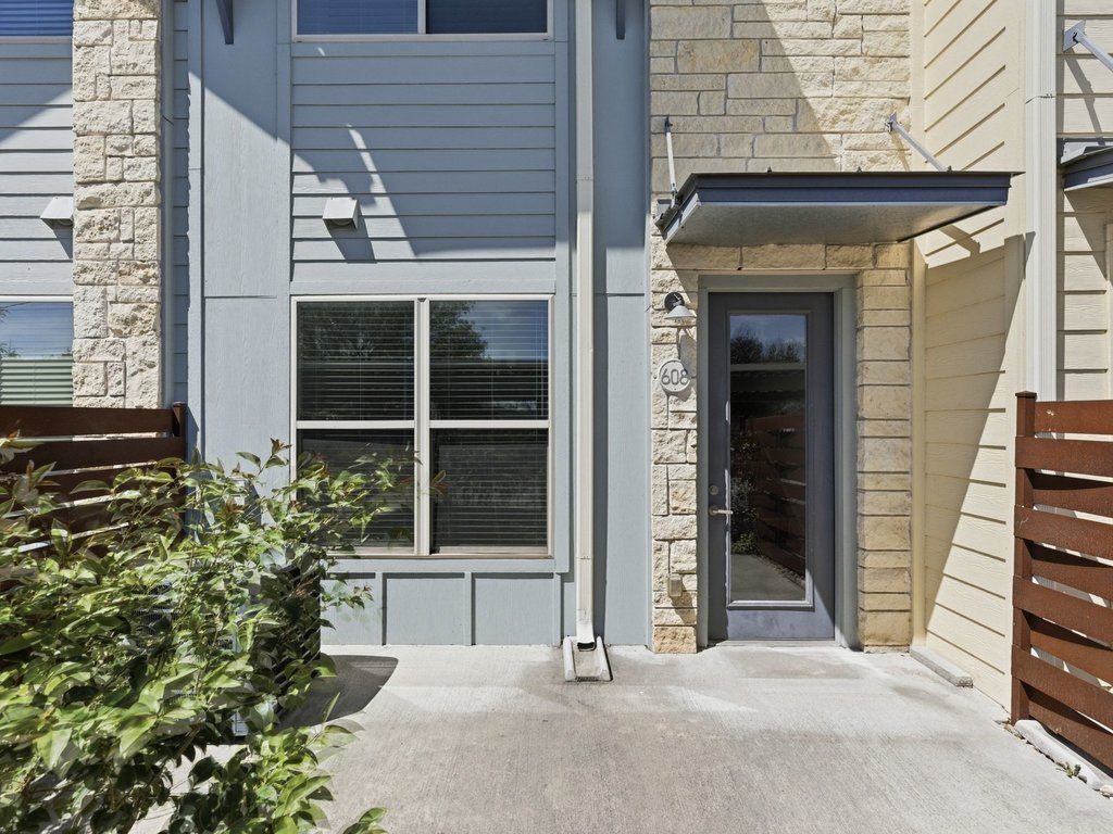 7805 Cooper Lane, Unit 608 Austin, TX 78745 - Photo 2 of 31 a view of a entryway of the house