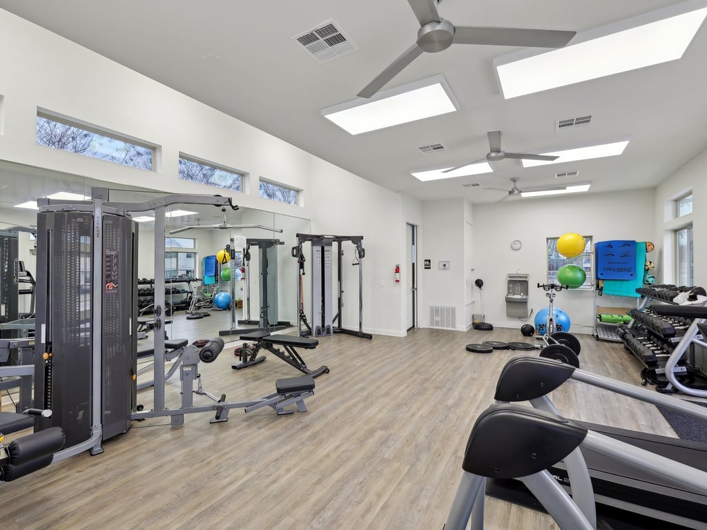 7805 Cooper Lane, Unit 608 Austin, TX 78745 - Photo 25 of 31 a view of a room with gym equipment