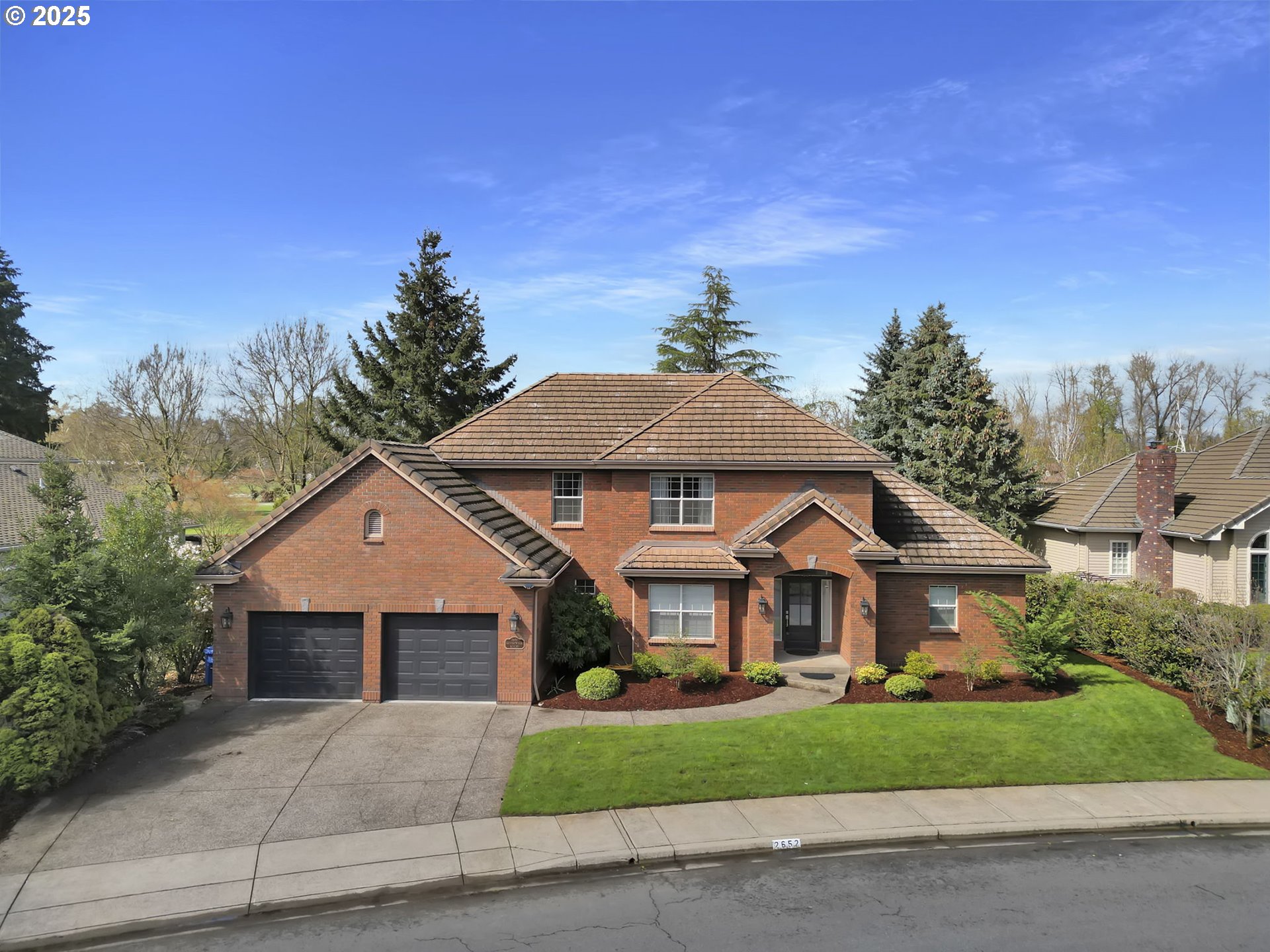2652 Riverwalk Loop Eugene, OR 97401 - Photo 1 of 48