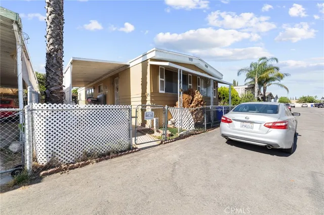 $167,000 | 10701 Cedar Avenue, Unit 184, Bloomington, CA 92316