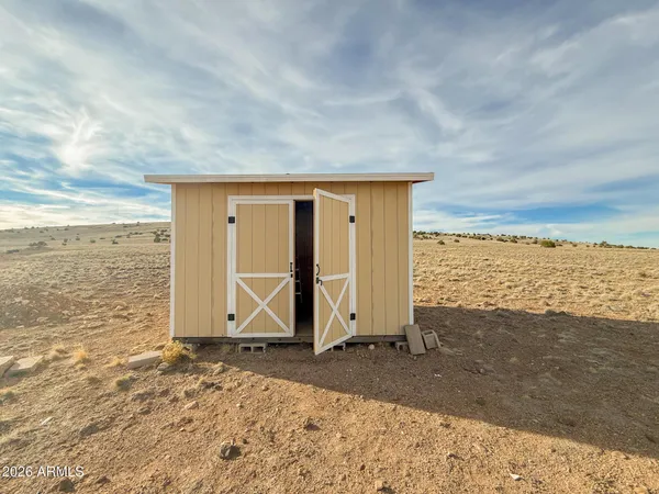 $1,495 | 51880 North Gold Plains Road, Seligman, AZ 86337