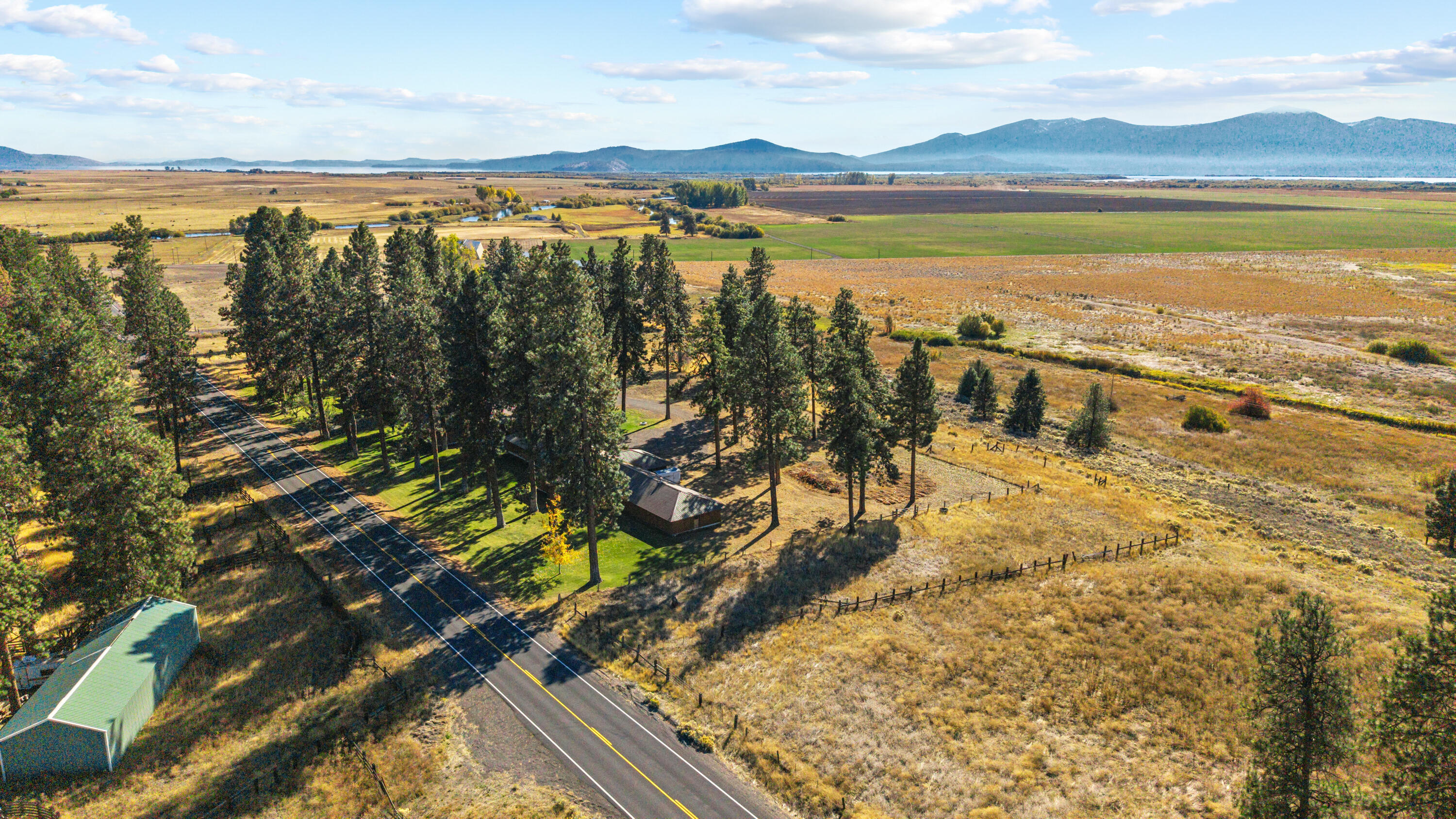 32486 Modoc Point Road Chiloquin, OR 97624 - Photo 121 of 135 32490 Modoc Point Rd-121