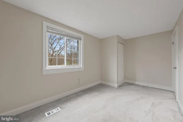 $330,000 | 1656 Thenia Place, Unit 32, Woodbridge, VA 22192