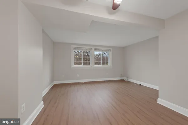 $330,000 | 1656 Thenia Place, Unit 32, Woodbridge, VA 22192