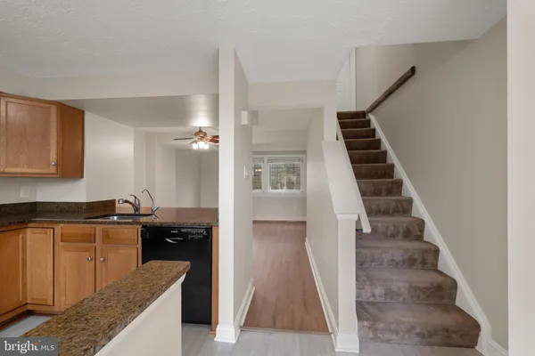 $330,000 | 1656 Thenia Place, Unit 32, Woodbridge, VA 22192