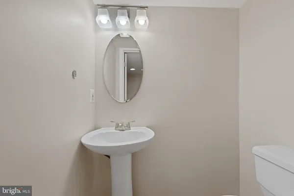 $330,000 | 1656 Thenia Place, Unit 32, Woodbridge, VA 22192