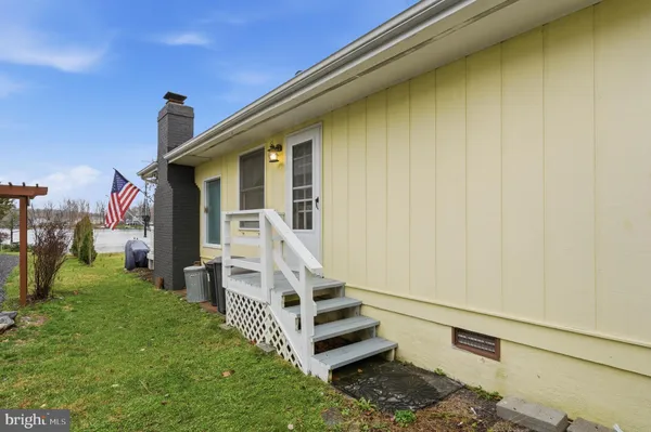 $799,000 | 1353 Lakeview Parkway, Locust Grove, VA 22508