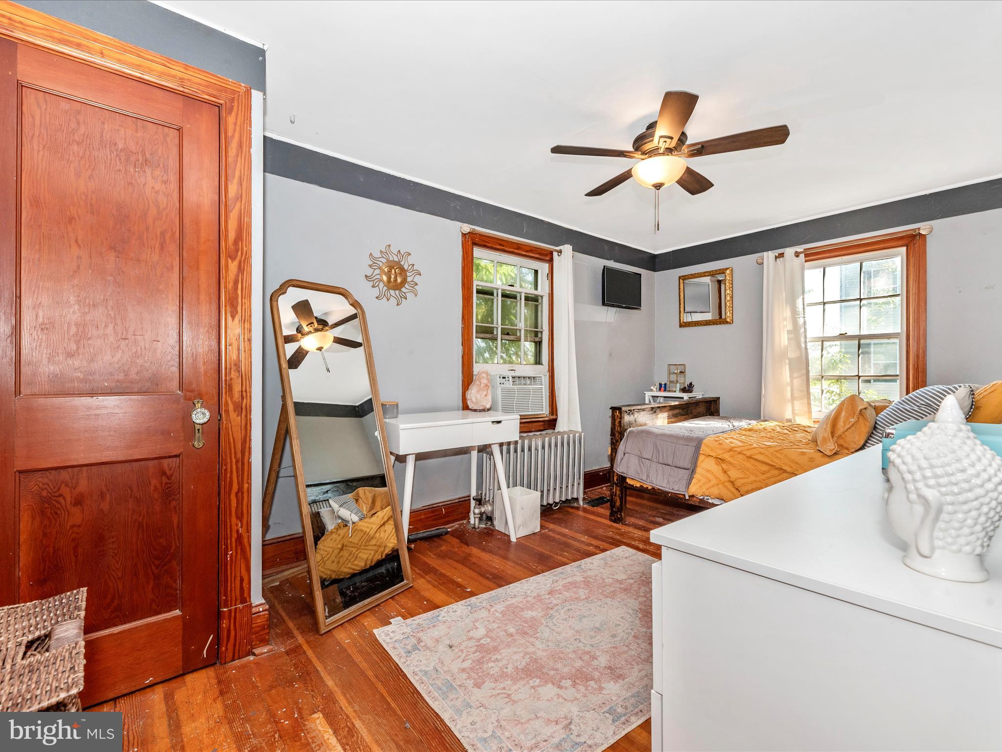 6103 Jefferson Pike Frederick, MD 21703 - Photo 28 of 57 a living room with furniture and a window