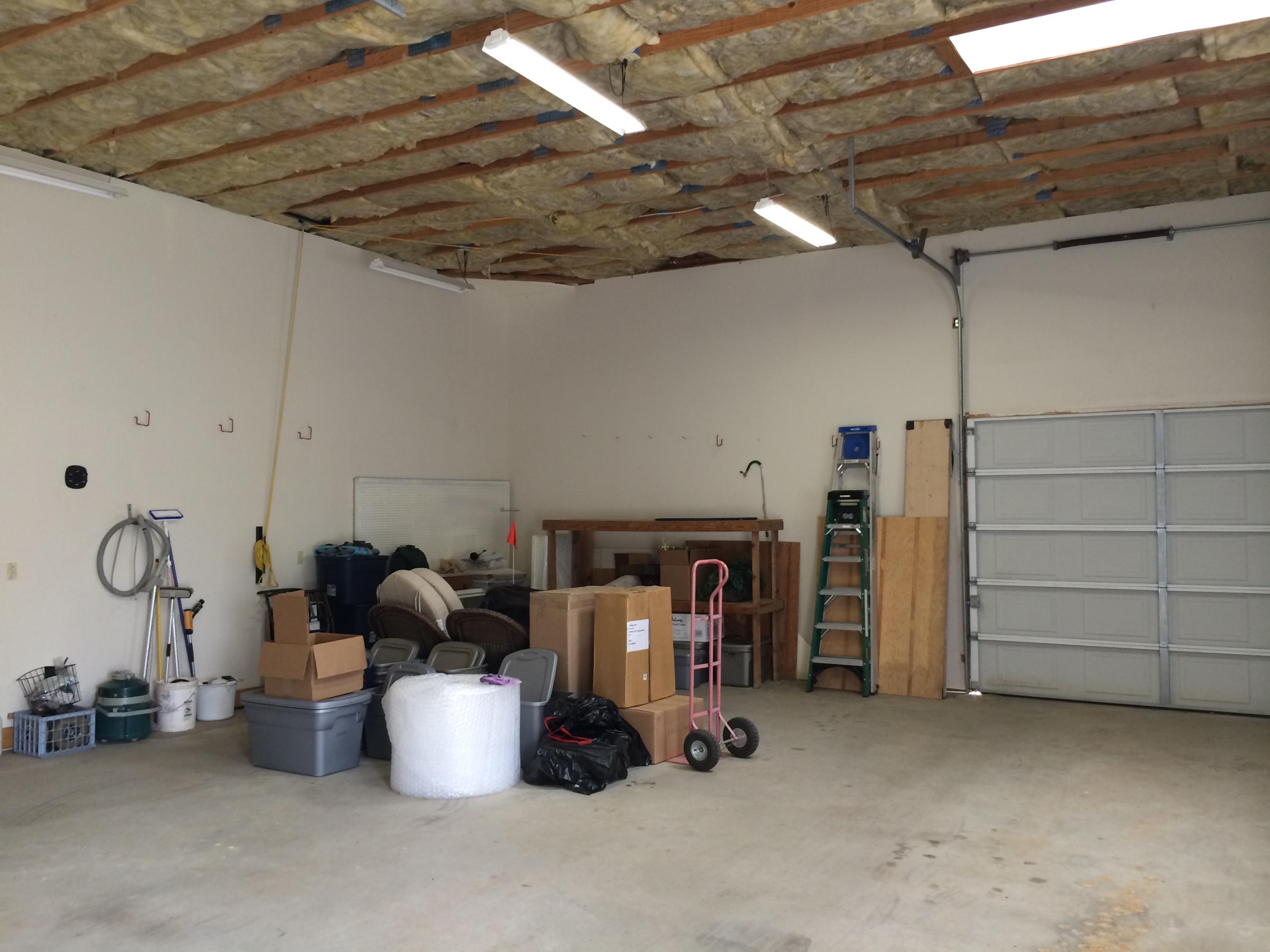 6577 Flicker Way Anderson, CA 96007 - Photo 14 of 41 a view of storage and utility room