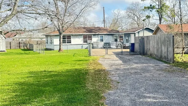 $134,900 | 116 West Mahan Street, Richwood, TX 77531