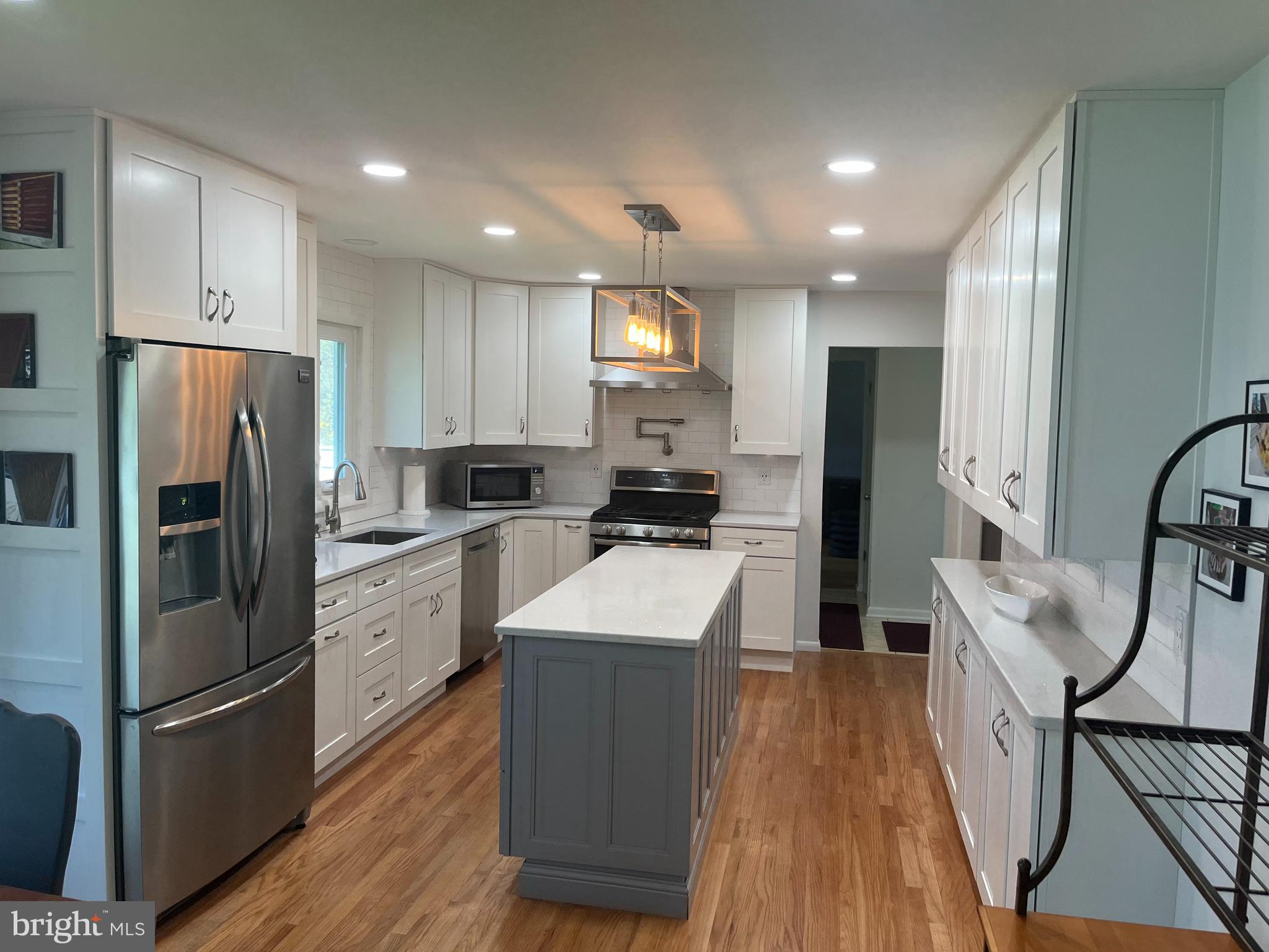 17 Van Saun Drive Ewing, NJ 08618 - Photo 11 of 26