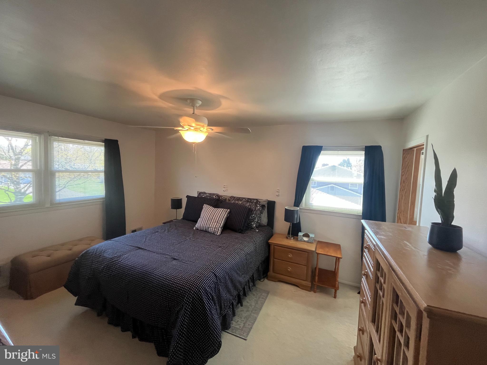 17 Van Saun Drive Ewing, NJ 08618 - Photo 20 of 26