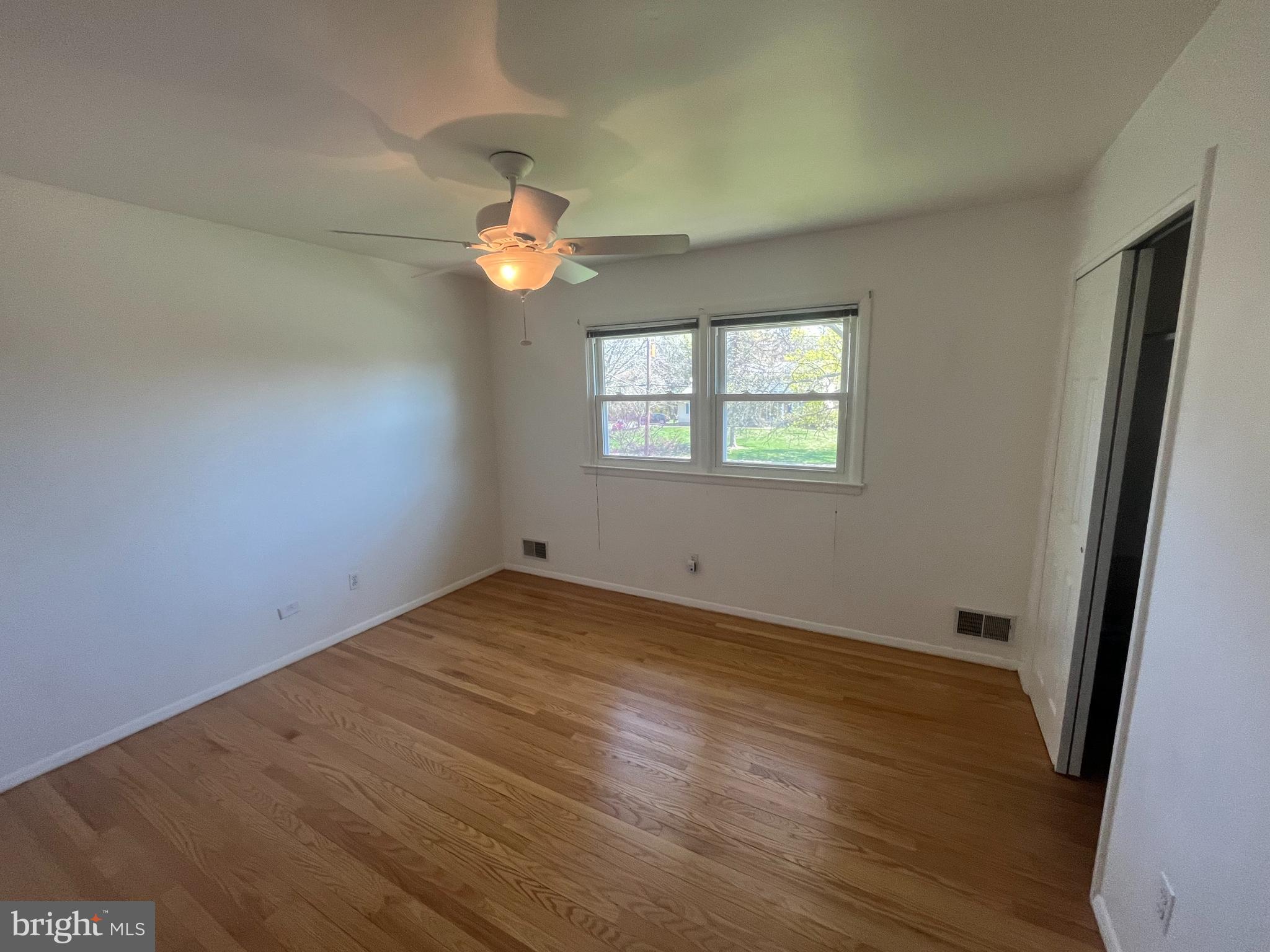 17 Van Saun Drive Ewing, NJ 08618 - Photo 23 of 26