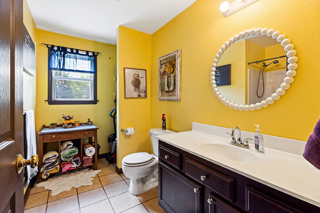 121 Dutton Road China, ME 04358 - Photo 17 of 34 17 full bath