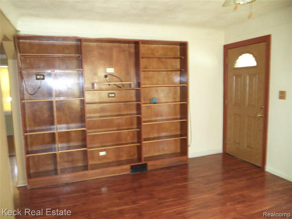977 Montie Road Lincoln Park, MI 48146 - Photo 8 of 12