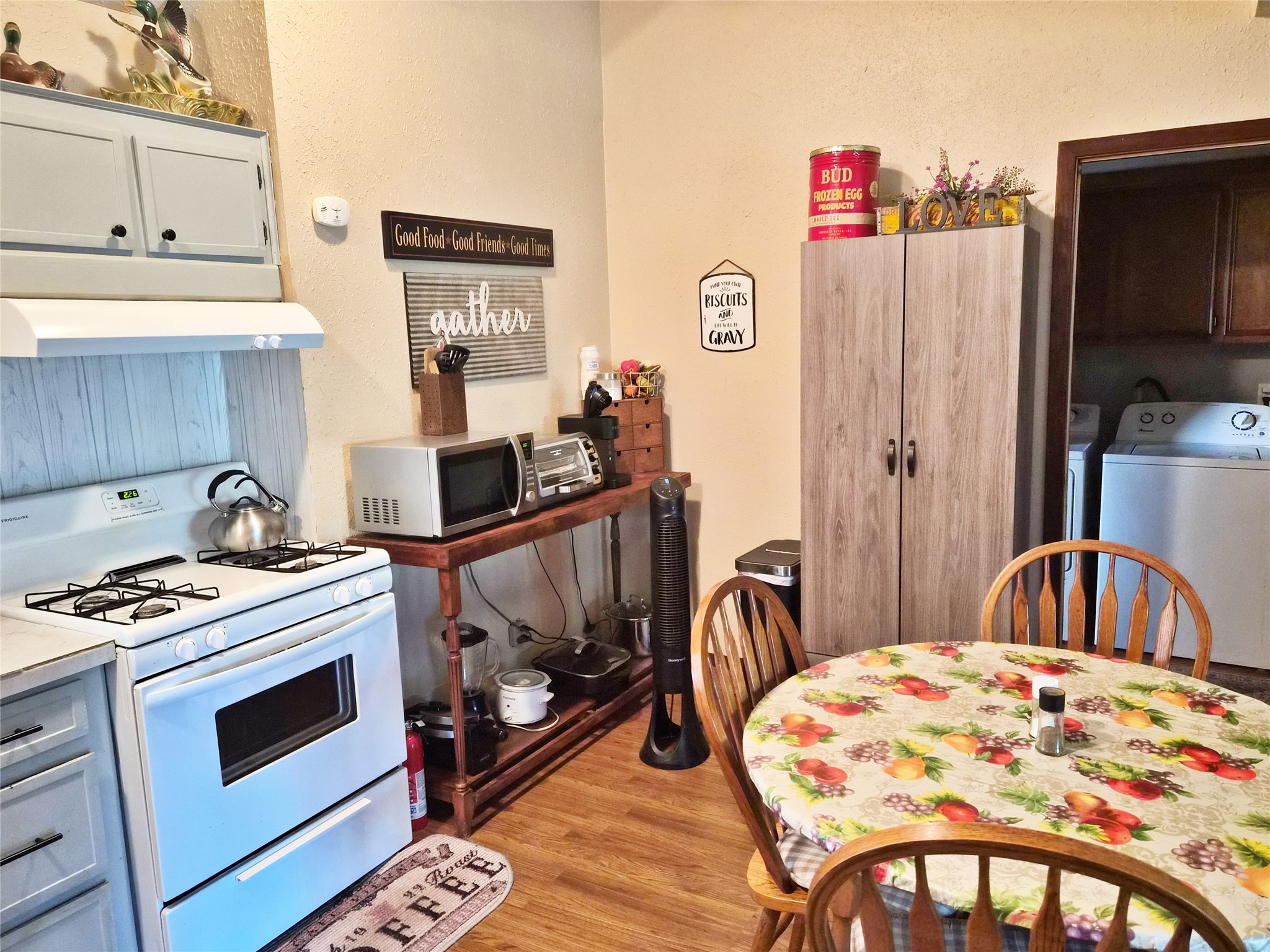 1085 Reeves Road Garwood, TX 77442 - Photo 5 of 28