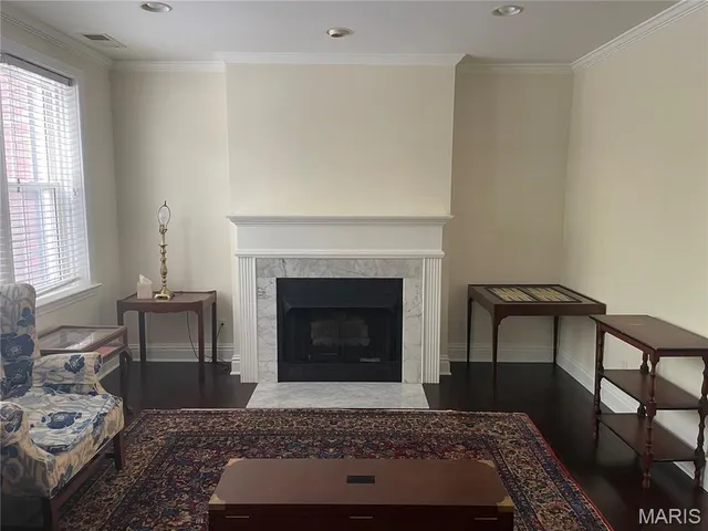 $349,900 | 7538 Wydown Boulevard, Unit 1A, Clayton, MO 63105