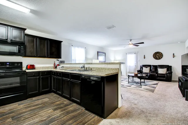 $1,550 | 6135 Southern, San Antonio, TX 78222