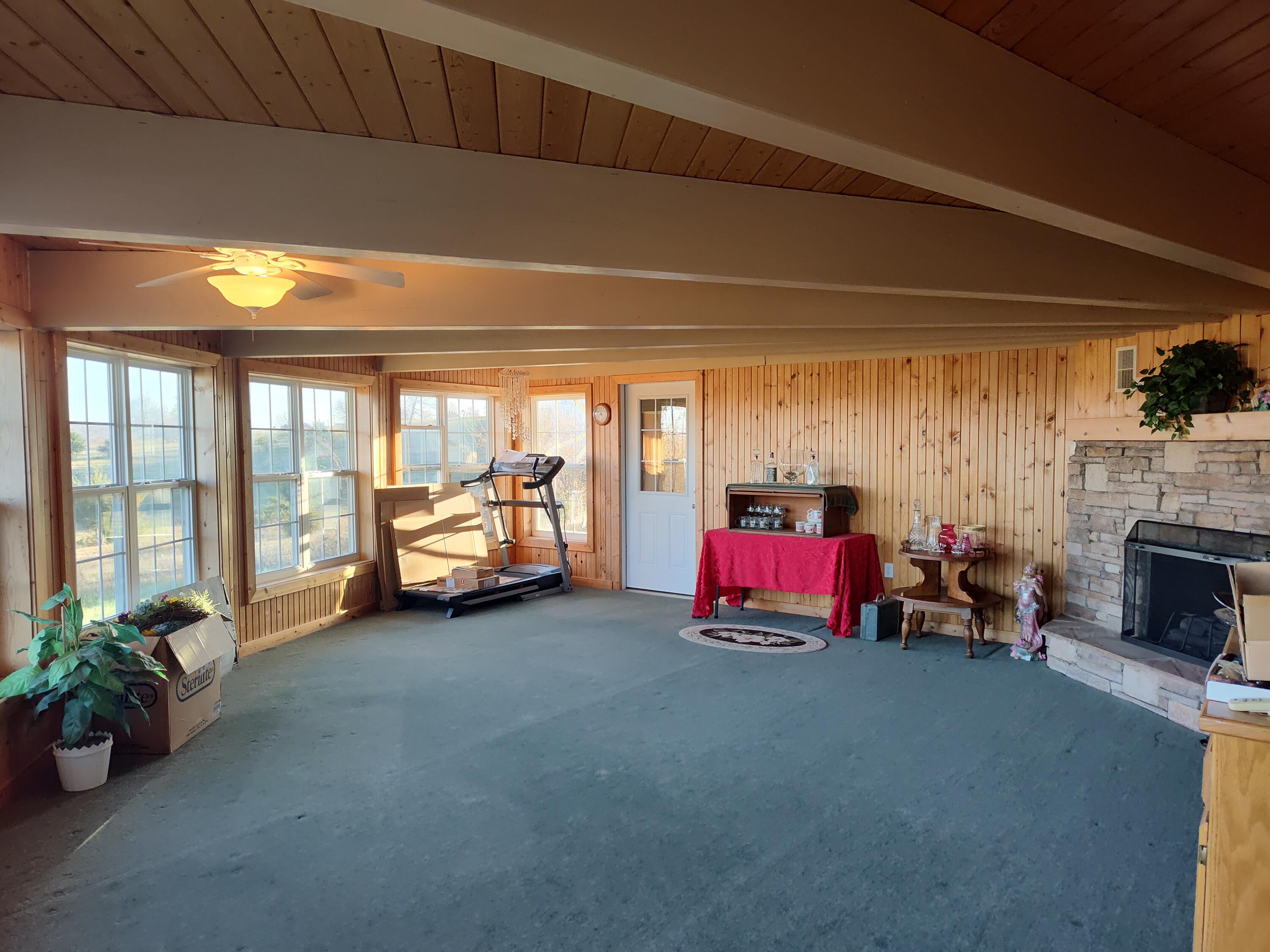 1672 East 355th Road Bolivar, MO 65613 - Photo 46 of 92 Sunroom