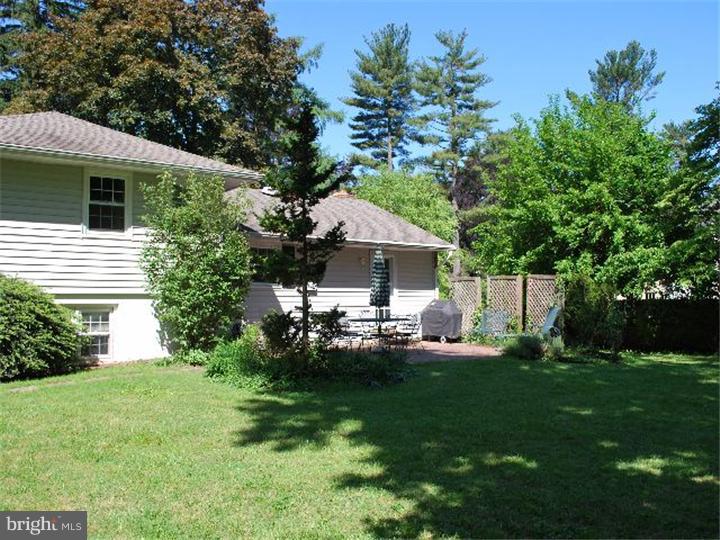 431 Dorset Road Devon, PA 19333 - Photo 2 of 15 Exterior Back