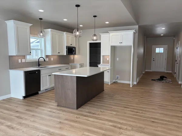 $449,900 | 1282 Autumn Field Lane, De Pere, WI 54115