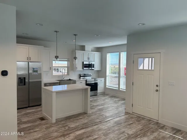 $218,900 | 17065 East Peak Lane, Unit 320, Eloy, AZ 85131