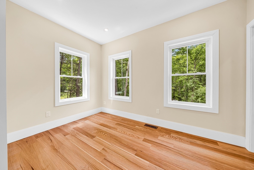 374 Brandy Brow Road Haverhill, MA 01830 - Photo 3 of 30