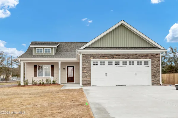 $422,600 | 62 Peach Court, Burgaw, NC 28425