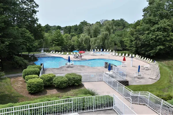 $4,400 | 18 East Countryside Drive, Princeton, NJ 08540
