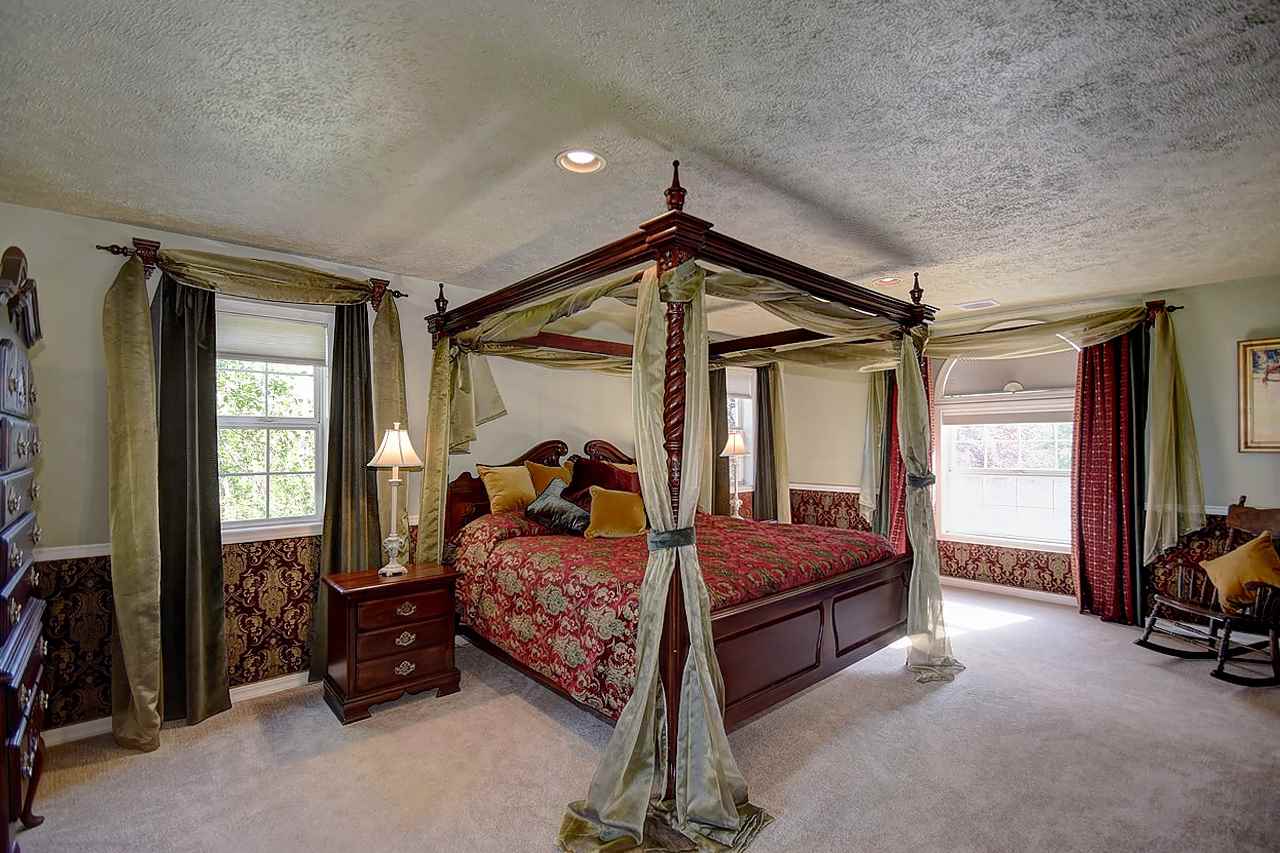 8310 South Hilby Road Spokane, WA 99223 - Photo 11 of 20