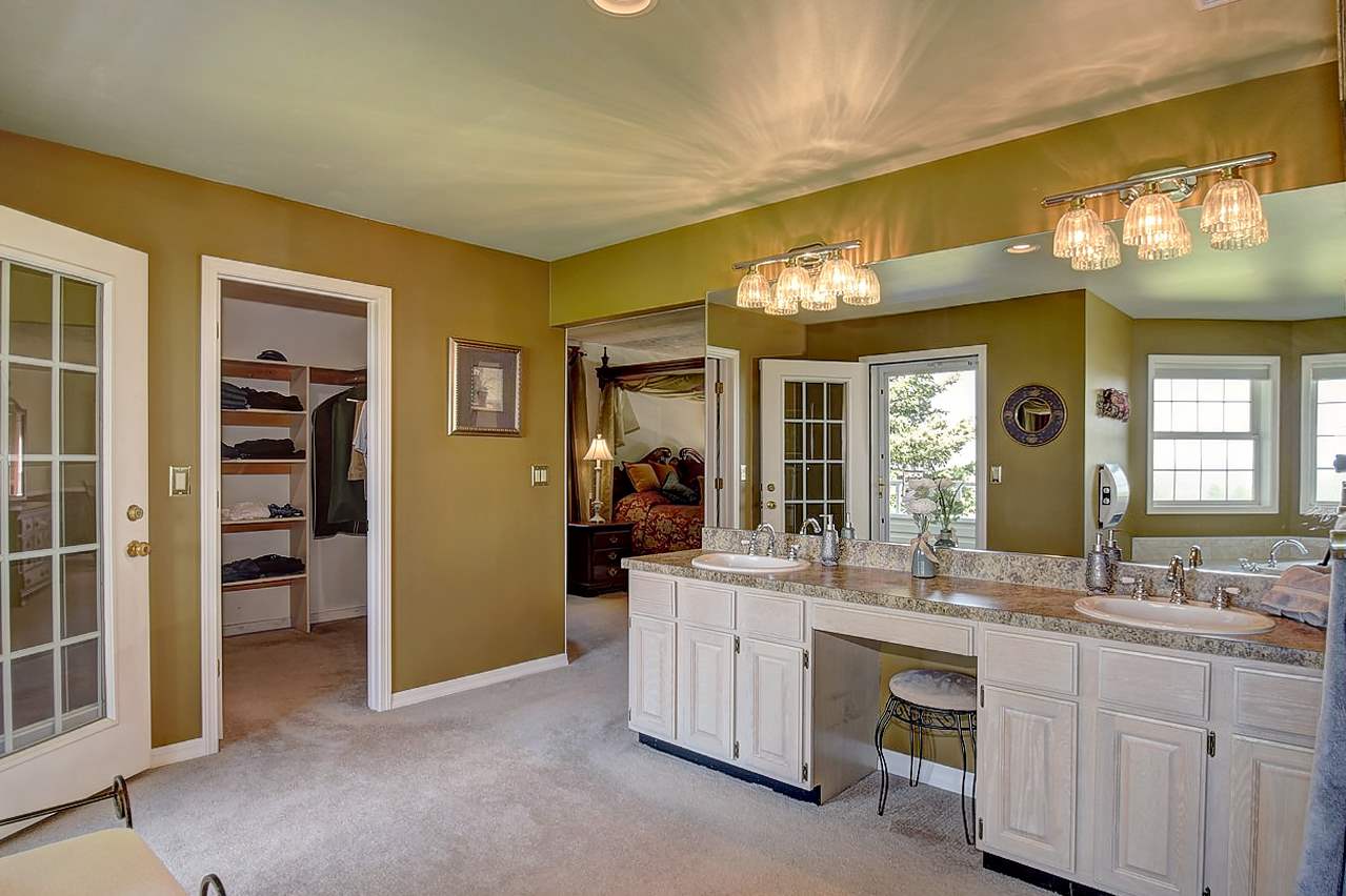 8310 South Hilby Road Spokane, WA 99223 - Photo 12 of 20