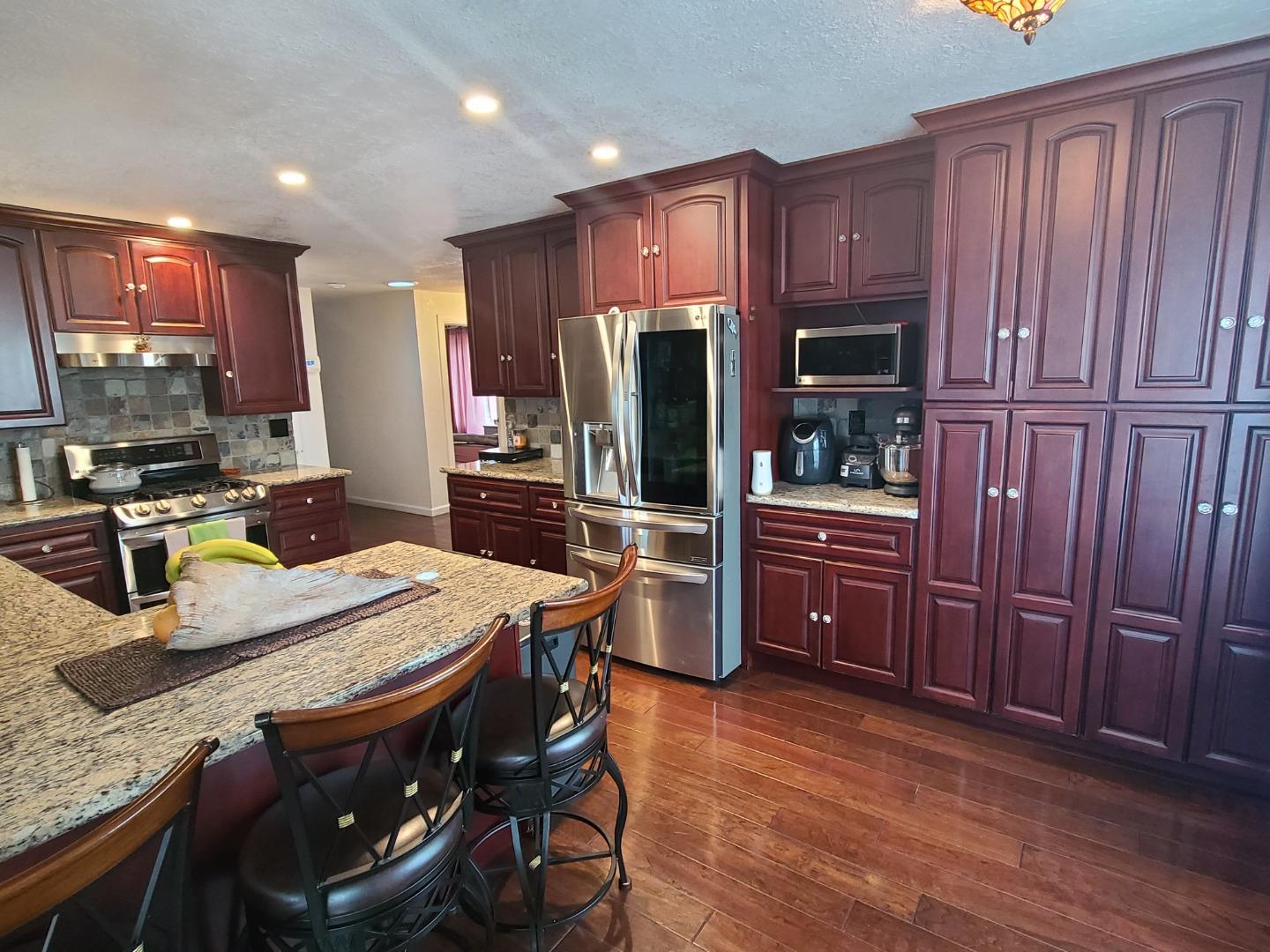 329 Elkhorn Road Watsonville, CA 95076 - Photo 3 of 9 Gallery Image 3