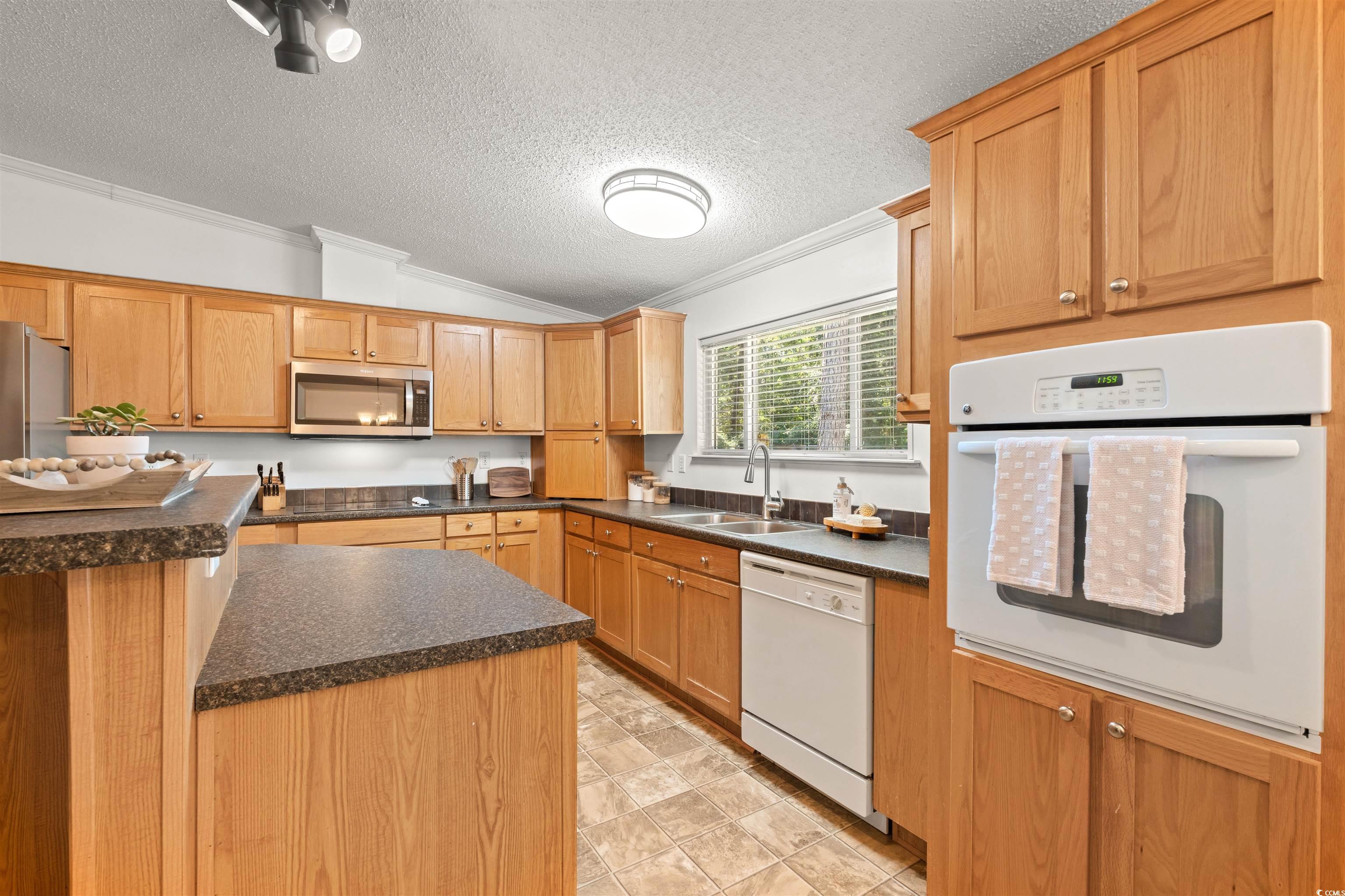 183 Sing Avenue Conway, SC 29527 - Photo 9 of 40