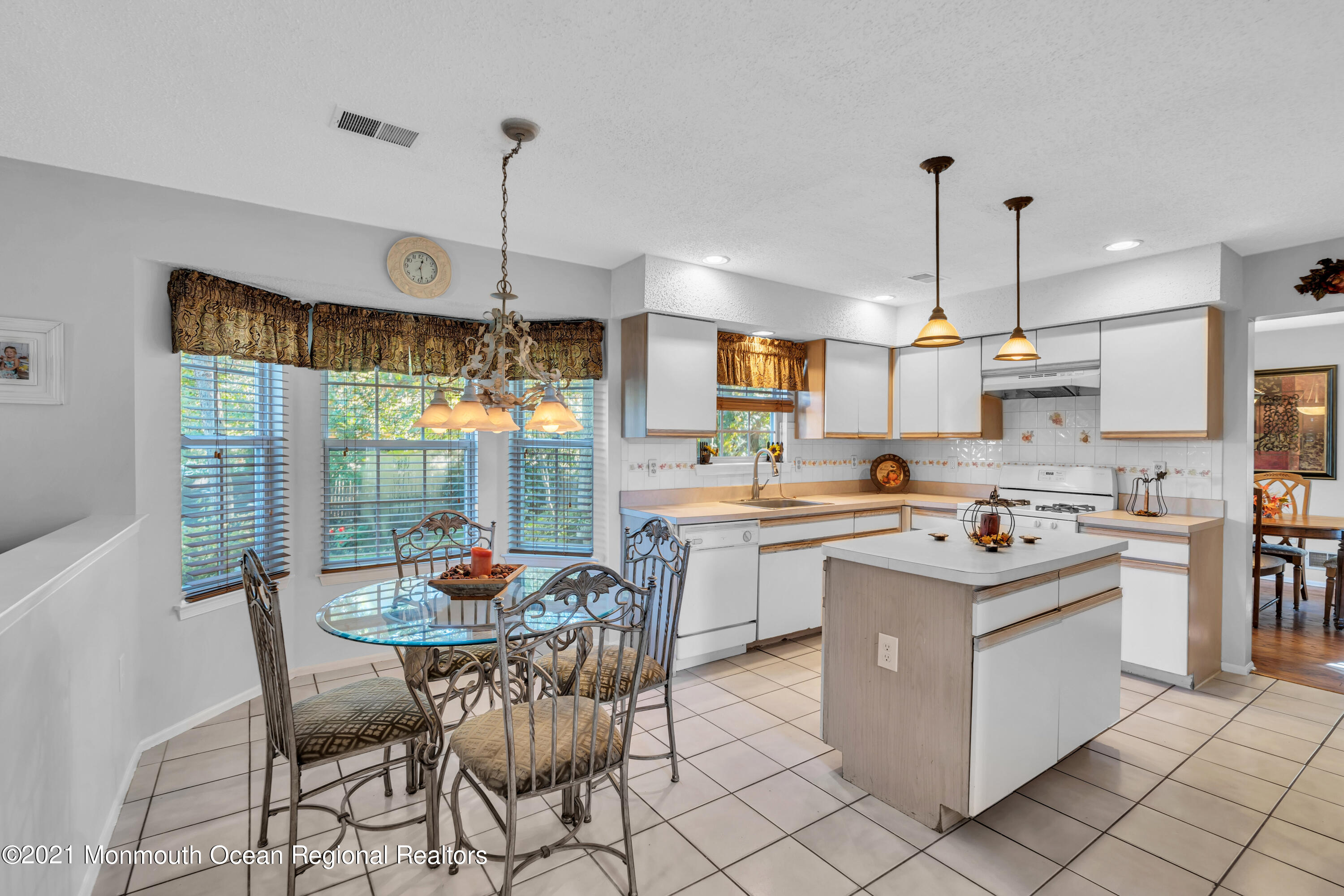 10 Roe Court Brick, NJ 08724 - Photo 12 of 74 023_dsc00176