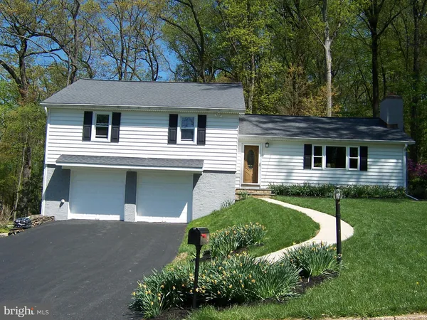 $749,500 | 29 Cypress Lane, Berwyn, PA 19312