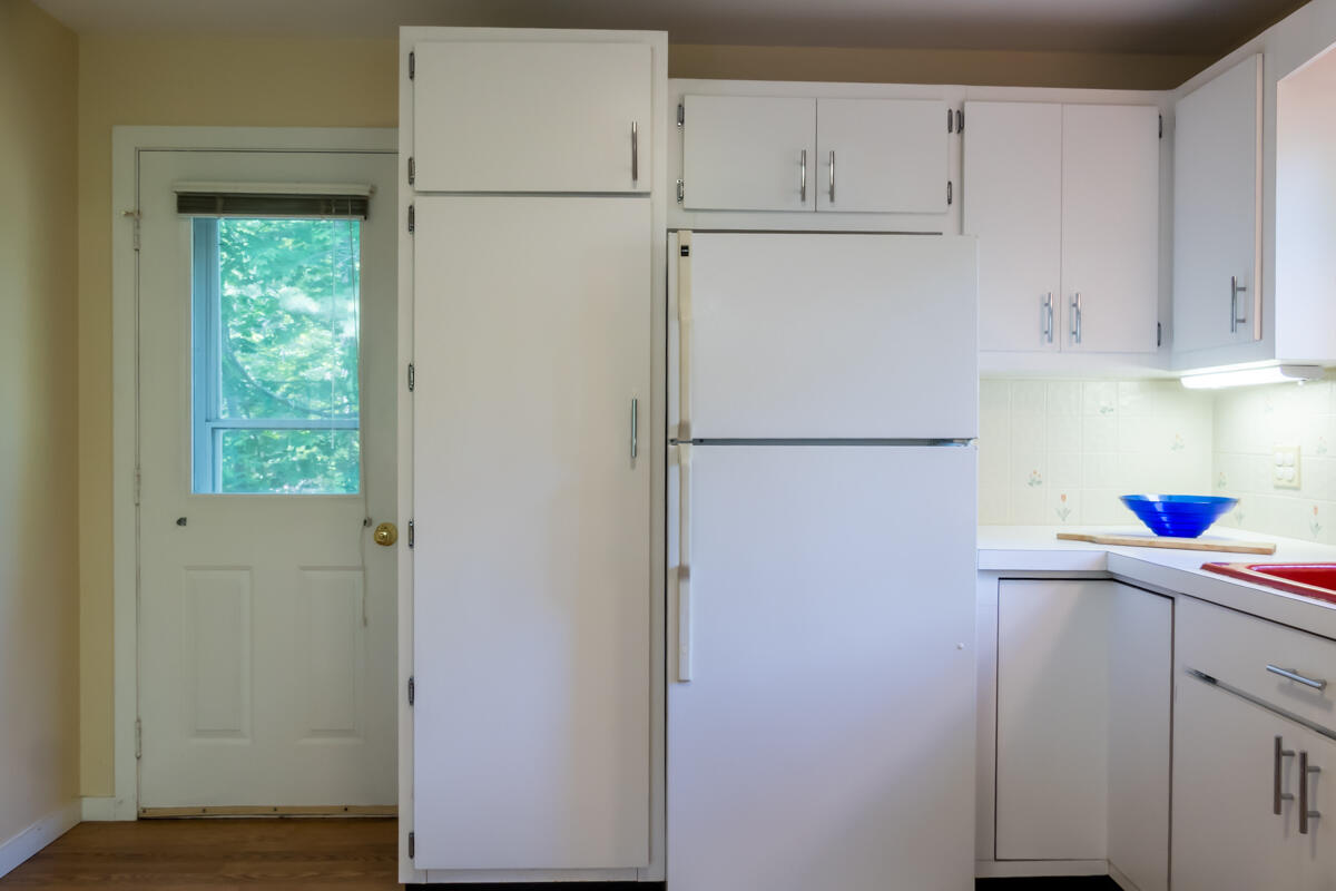 15 Cushing Briggs Road Freeport, ME 04032 - Photo 13 of 86 21-Kitchen (8 of 9)