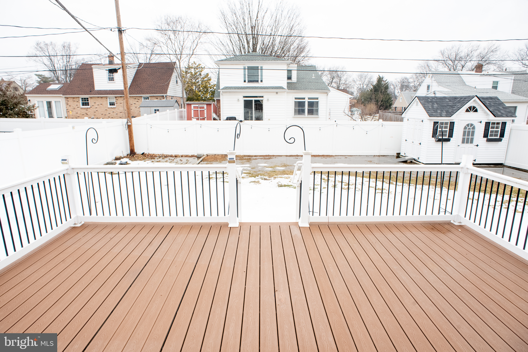 115 Murphy Road Wilmington, DE 19803 - Photo 10 of 17 a view of a balcony with wooden floor