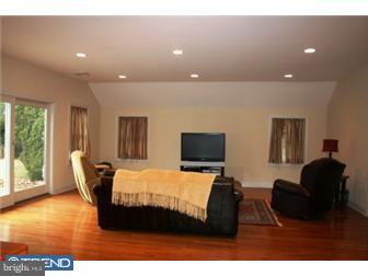 13 Devon Road Malvern, PA 19355 - Photo 9 of 12 Family Room