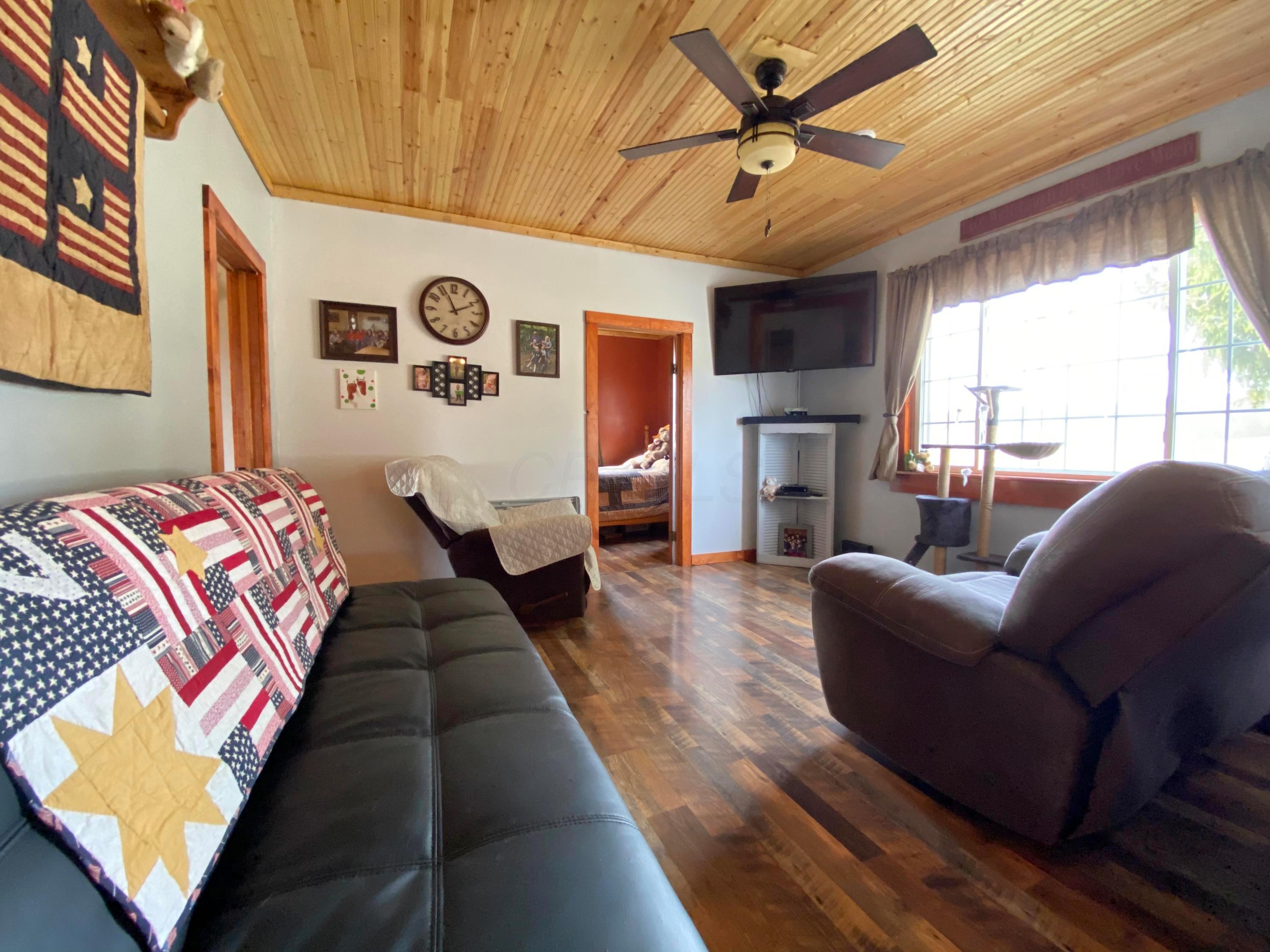 27225 Miller Road Rockbridge, OH 43149 - Photo 8 of 10 Gallery Image 8