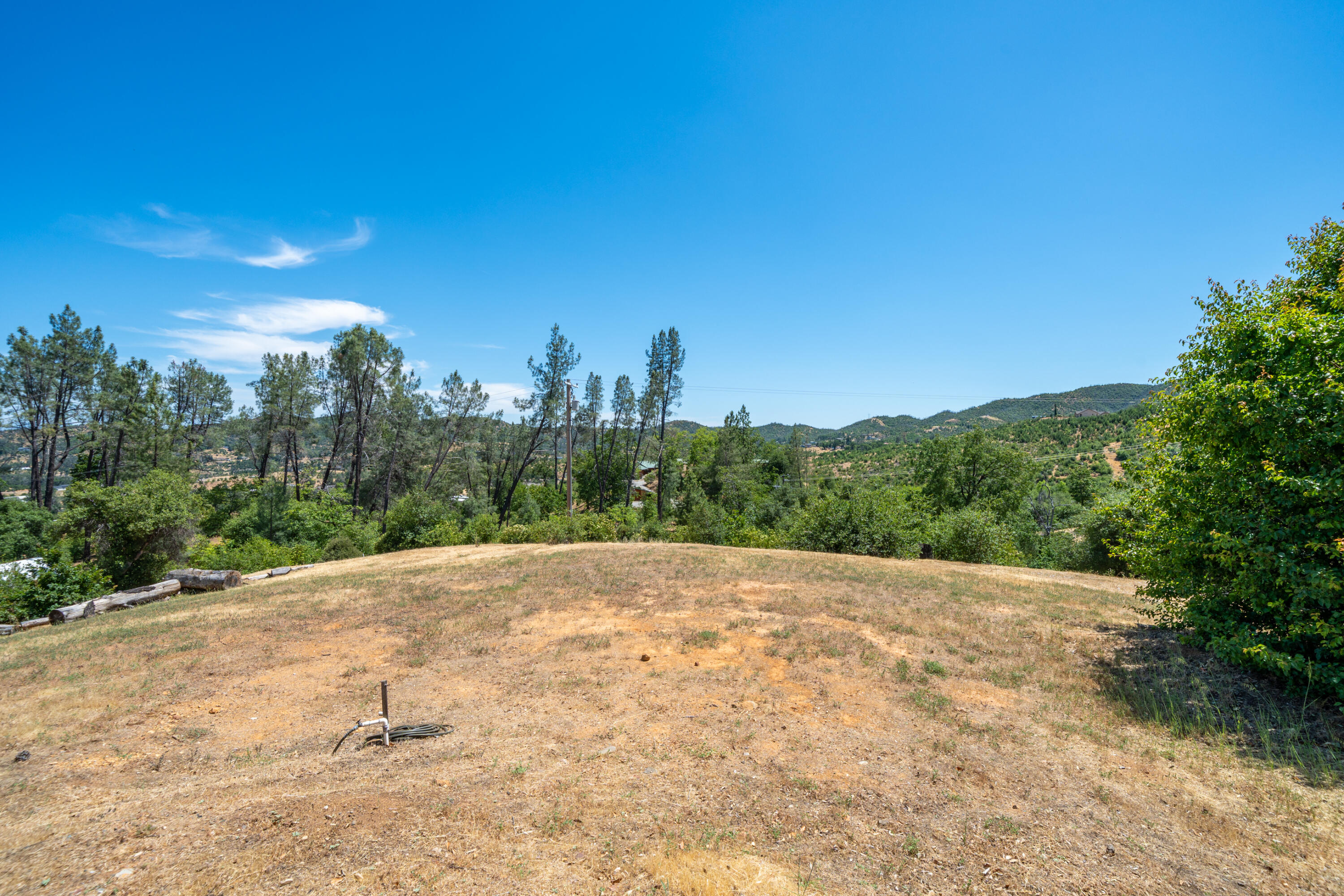 15809 Old Stage Coach Road Redding, CA 96001 - Photo 14 of 44 a view of an outdoor space with mountain view