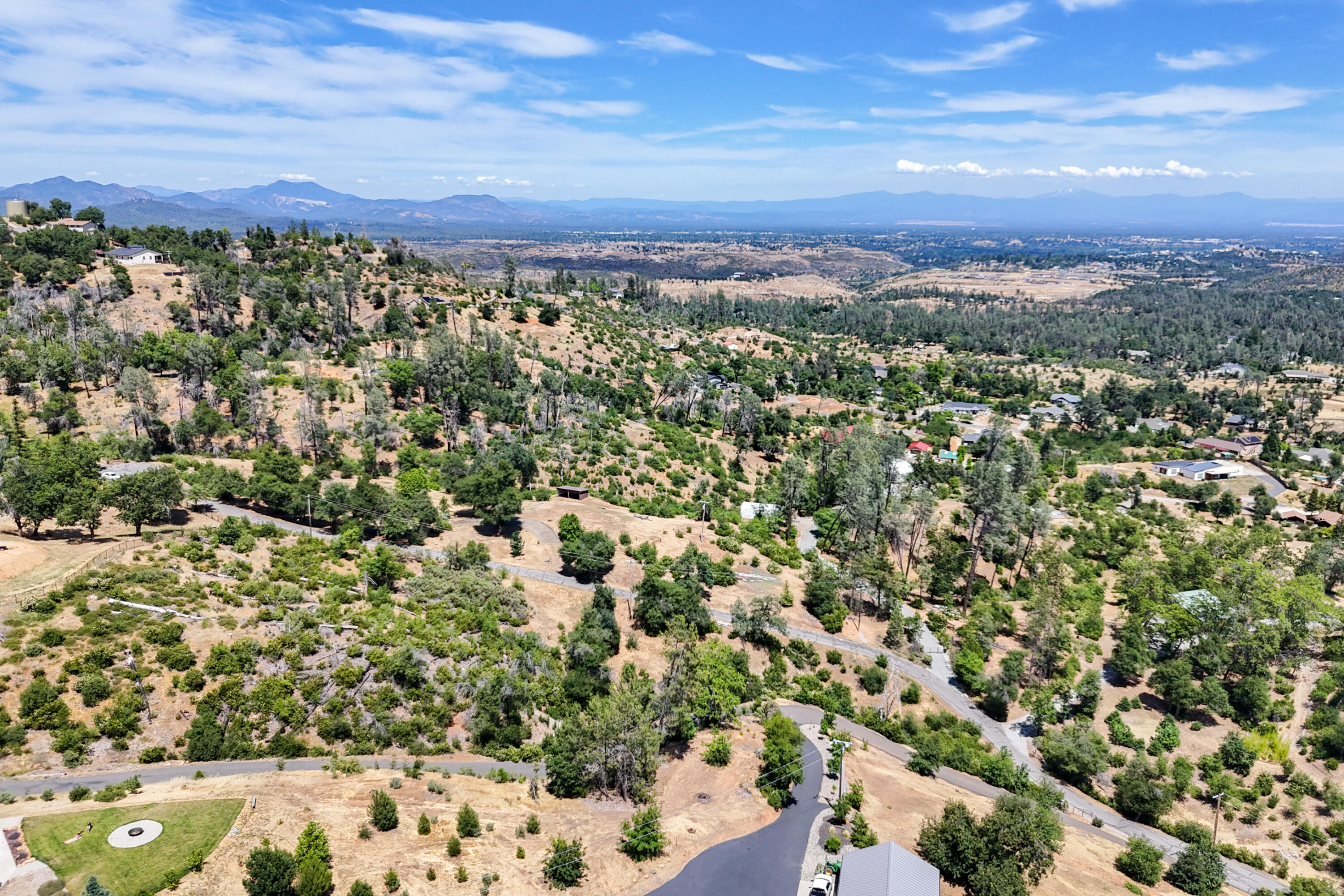 15809 Old Stage Coach Road Redding, CA 96001 - Photo 33 of 44 view of a city