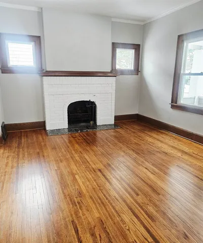 $129,000 | 1619 North Court Street, Rockford, IL 61103