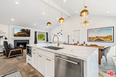 $995,000 | 2251 East Calle Papagayo, Palm Springs, CA 92262