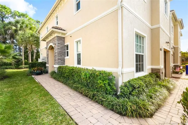 $450,000 | 6273 Southeast Fauna Terrace, Hobe Sound, FL 33455